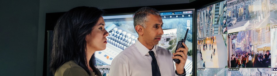 Vereinheitlichte Lösungen von Genetec für die physische Sicherheit der Banken- und Finanzbranche.